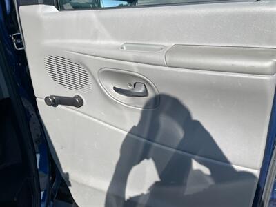2008 Ford E-350 SD   - Photo 12 - Saint Louis, MI 48880-9800