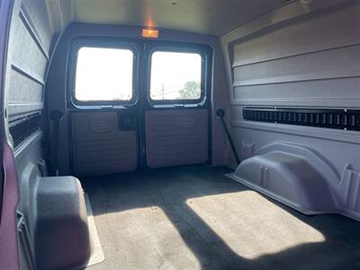 2008 Ford E-350 SD   - Photo 10 - Saint Louis, MI 48880-9800