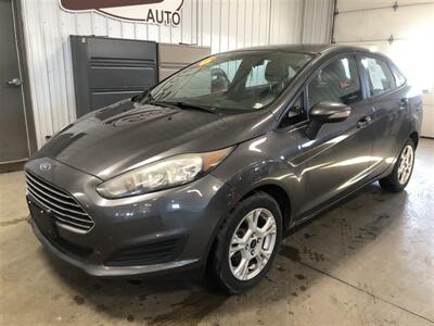 2016 Ford Fiesta SE   - Photo 2 - Saint Louis, MI 48880-9800