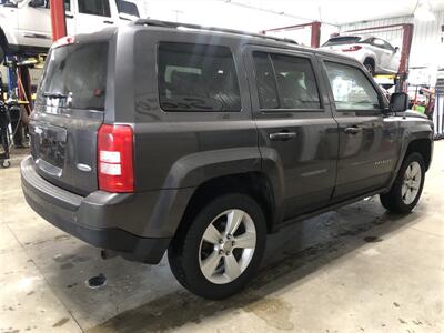 2016 Jeep Patriot Latitude   - Photo 6 - Saint Louis, MI 48880-9800