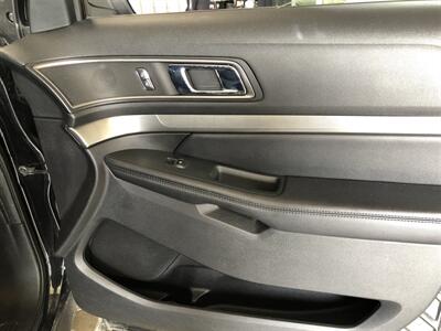2018 Ford Explorer XLT   - Photo 23 - Saint Louis, MI 48880-9800