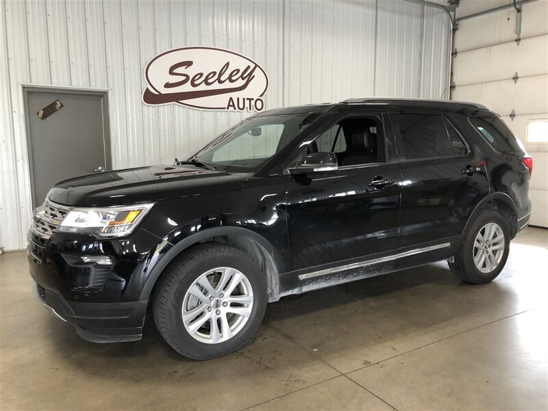 2018 Ford Explorer XLT - Photo 1 - Saint Louis, MI 48880-9800