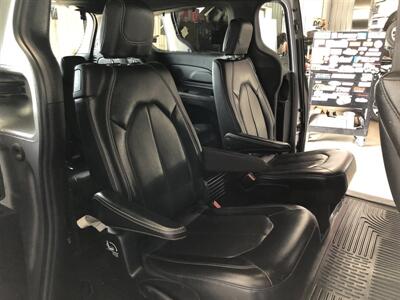 2018 Chrysler Pacifica Touring L Plus   - Photo 20 - Saint Louis, MI 48880-9800