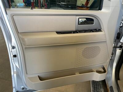 2014 Ford Expedition Limited   - Photo 20 - Saint Louis, MI 48880-9800