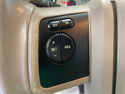 2014 Ford Expedition Limited   - Photo 8 - Saint Louis, MI 48880-9800