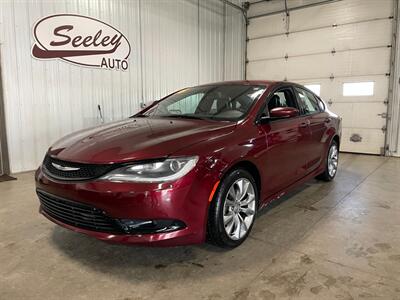 2016 Chrysler 200 S   - Photo 2 - Saint Louis, MI 48880-9800