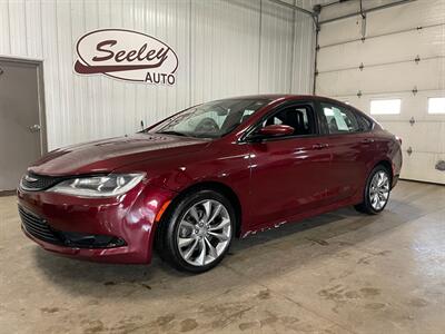 2016 Chrysler 200 S   - Photo 1 - Saint Louis, MI 48880-9800