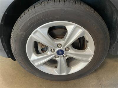 2016 Ford Escape SE   - Photo 21 - Saint Louis, MI 48880-9800