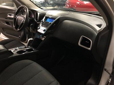 2013 Chevrolet Equinox LS - Photo 18 - Saint Louis, MI 48880-9800