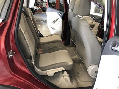 2013 Ford Escape SE - Photo 18 - Saint Louis, MI 48880-9800