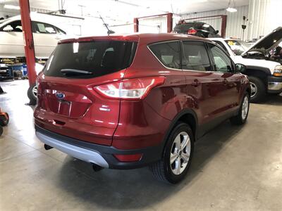 2013 Ford Escape SE - Photo 6 - Saint Louis, MI 48880-9800