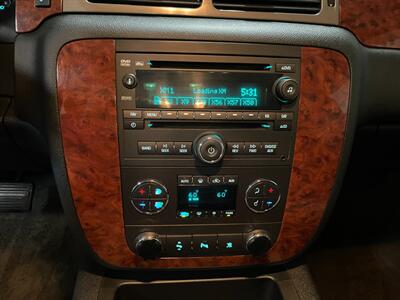 2008 Chevrolet Tahoe LT   - Photo 13 - Saint Louis, MI 48880-9800