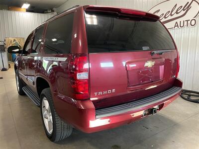 2008 Chevrolet Tahoe LT   - Photo 3 - Saint Louis, MI 48880-9800