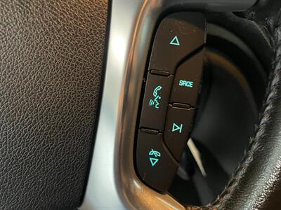 2016 Chevrolet Traverse LT - Photo 12 - Saint Louis, MI 48880-9800