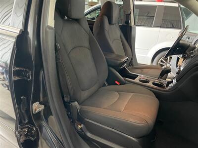 2016 Chevrolet Traverse LT - Photo 18 - Saint Louis, MI 48880-9800