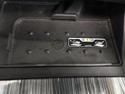 2017 Chevrolet Impala Premier   - Photo 19 - Saint Louis, MI 48880-9800