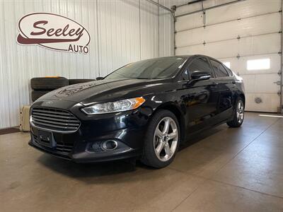 2016 Ford Fusion SE - Photo 2 - Saint Louis, MI 48880-9800