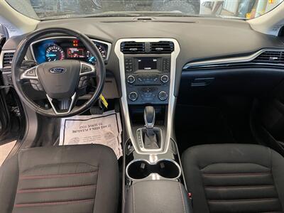 2016 Ford Fusion SE - Photo 8 - Saint Louis, MI 48880-9800