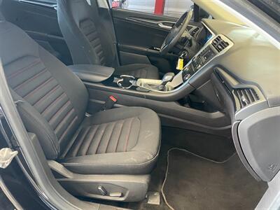 2016 Ford Fusion SE - Photo 17 - Saint Louis, MI 48880-9800
