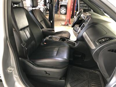 2019 Dodge Grand Caravan GT   - Photo 19 - Saint Louis, MI 48880-9800
