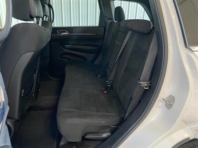 2016 Jeep Grand Cherokee Laredo   - Photo 16 - Saint Louis, MI 48880-9800