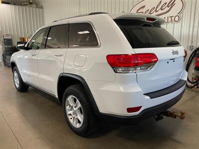 2016 Jeep Grand Cherokee Laredo   - Photo 3 - Saint Louis, MI 48880-9800