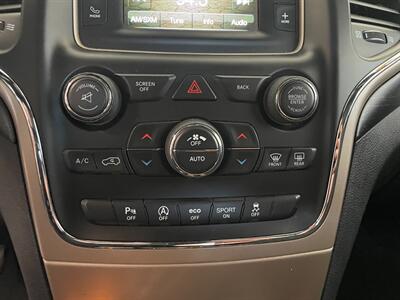 2016 Jeep Grand Cherokee Laredo   - Photo 13 - Saint Louis, MI 48880-9800