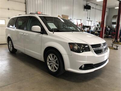 2018 Dodge Grand Caravan SXT   - Photo 5 - Saint Louis, MI 48880-9800