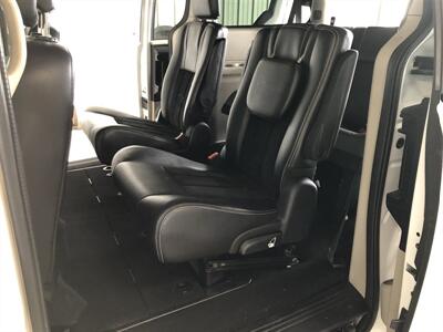 2018 Dodge Grand Caravan SXT   - Photo 16 - Saint Louis, MI 48880-9800
