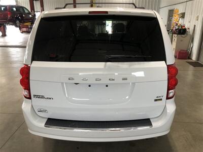2018 Dodge Grand Caravan SXT   - Photo 7 - Saint Louis, MI 48880-9800