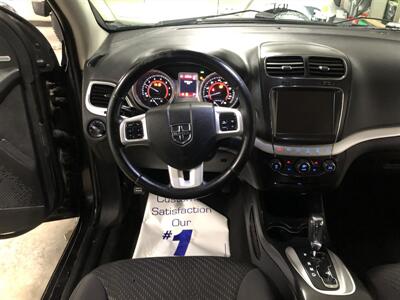 2013 Dodge Journey SXT   - Photo 8 - Saint Louis, MI 48880-9800