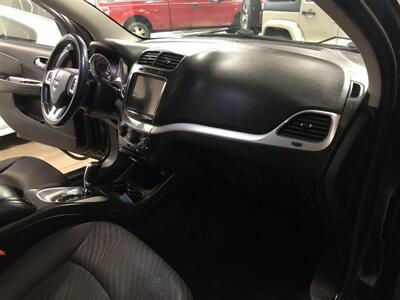 2013 Dodge Journey SXT   - Photo 16 - Saint Louis, MI 48880-9800