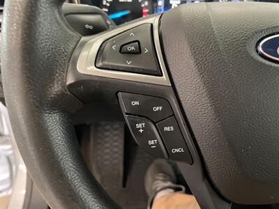 2017 Ford Fusion SE - Photo 11 - Saint Louis, MI 48880-9800