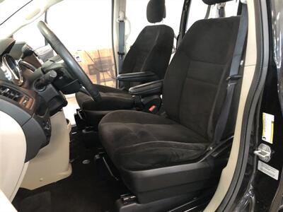2015 Dodge Grand Caravan SE   - Photo 13 - Saint Louis, MI 48880-9800
