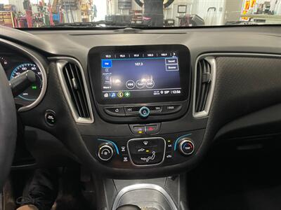 2021 Chevrolet Malibu LS - Photo 9 - Saint Louis, MI 48880-9800