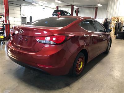 2015 Hyundai ELANTRA SE   - Photo 5 - Saint Louis, MI 48880-9800