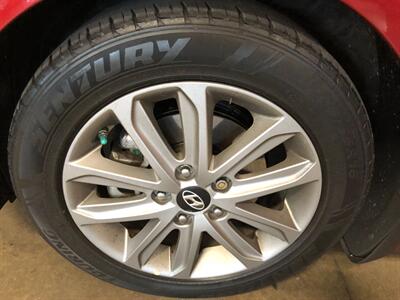 2015 Hyundai ELANTRA SE   - Photo 21 - Saint Louis, MI 48880-9800