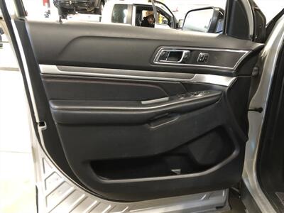 2018 Ford Explorer Sport   - Photo 23 - Saint Louis, MI 48880-9800
