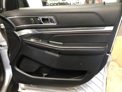 2018 Ford Explorer Sport   - Photo 22 - Saint Louis, MI 48880-9800
