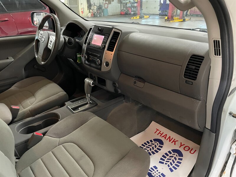 2017 Nissan Frontier S - Photo 18 - Saint Louis, MI 48880-9800