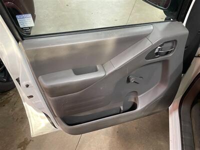 2017 Nissan Frontier S - Photo 20 - Saint Louis, MI 48880-9800