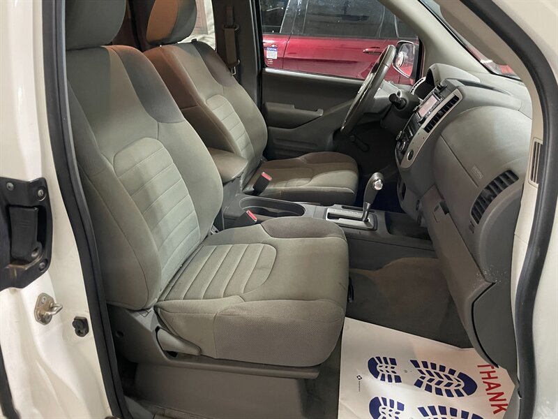 2017 Nissan Frontier S - Photo 16 - Saint Louis, MI 48880-9800
