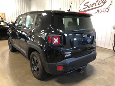 2017 Jeep Renegade Sport   - Photo 8 - Saint Louis, MI 48880-9800