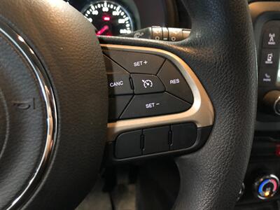 2017 Jeep Renegade Sport   - Photo 13 - Saint Louis, MI 48880-9800