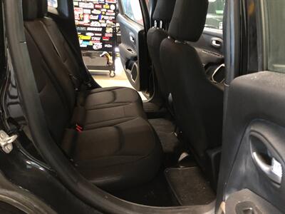 2017 Jeep Renegade Sport   - Photo 21 - Saint Louis, MI 48880-9800