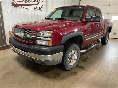 2004 Chevrolet Silverado 2500HD   - Photo 2 - Saint Louis, MI 48880-9800