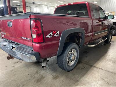 2004 Chevrolet Silverado 2500HD   - Photo 5 - Saint Louis, MI 48880-9800