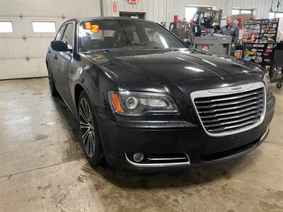 2012 Chrysler 300 S V6 - Photo 4 - Saint Louis, MI 48880-9800