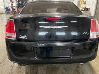 2012 Chrysler 300 S V6 - Photo 26 - Saint Louis, MI 48880-9800