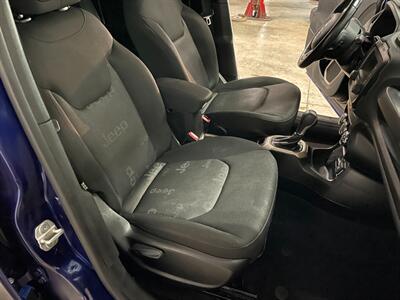 2017 Jeep Renegade Latitude   - Photo 17 - Saint Louis, MI 48880-9800